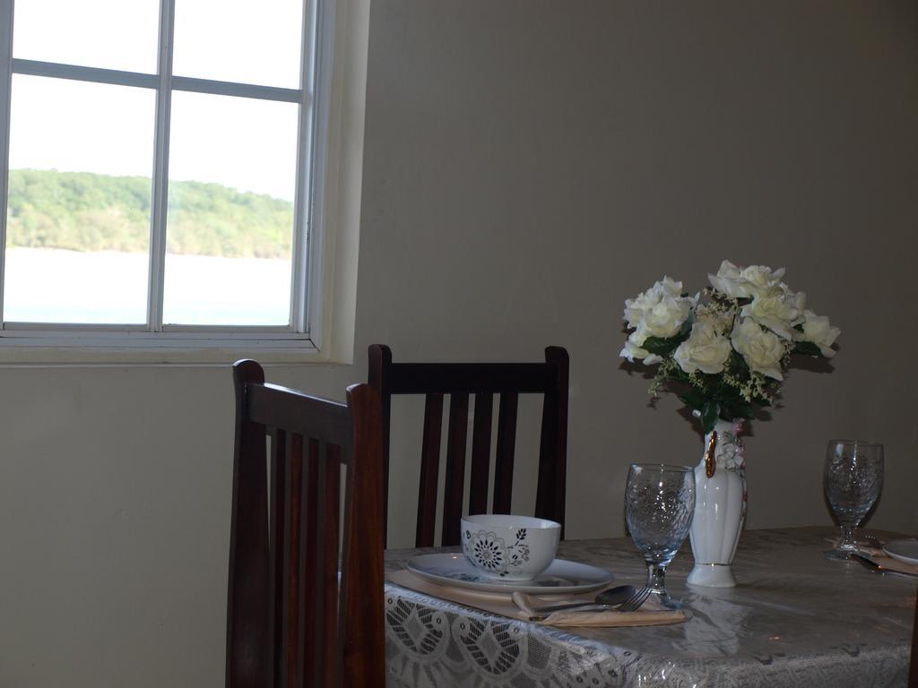 Memories Cottage And Apartments Buccoo Екстериор снимка